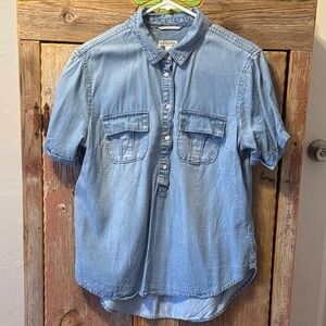 Merona Denim Popover Blouse size Large. Light Blue